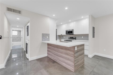 Condominio en venta en Miami, Florida, 2 dormitorios, 98.01 m2 № 2029802 - foto 23