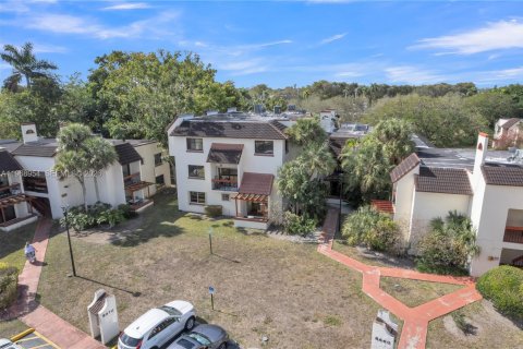 Condominio en venta en Miami, Florida, 2 dormitorios, 98.01 m2 № 2029802 - foto 3