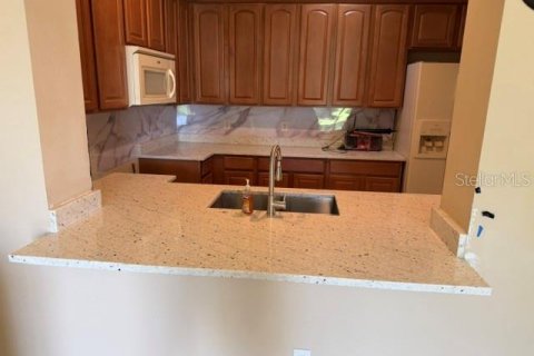 Townhouse in Winter Springs, Florida 3 bedrooms, 156.08 sq.m. № 2238027 - photo 6