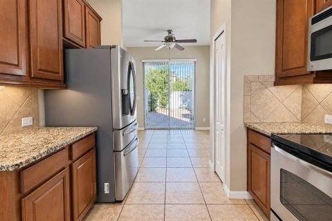 Villa ou maison à louer à Orlando, Floride: 3 chambres, 173.73 m2 № 2408114 - photo 7