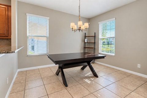 Villa ou maison à louer à Orlando, Floride: 3 chambres, 173.73 m2 № 2408114 - photo 9