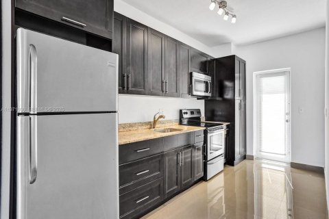 Villa ou maison à louer à Miami Beach, Floride: 1 chambre, 55.74 m2 № 2033716 - photo 2