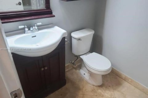 Condominio en venta en Miami, Florida, 2 dormitorios, 113.81 m2 № 2013346 - foto 10