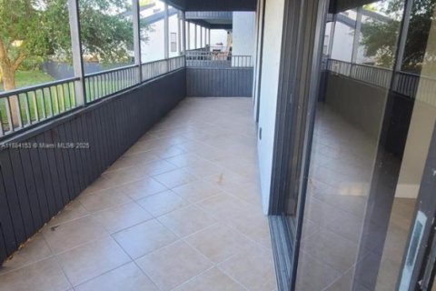 Condominio en venta en Miami, Florida, 2 dormitorios, 113.81 m2 № 2013346 - foto 15