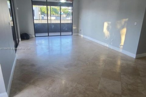 Condominio en venta en Miami, Florida, 2 dormitorios, 113.81 m2 № 2013346 - foto 6