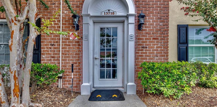 Condominio en Tampa, Florida, 1 dormitorio  № 1829625