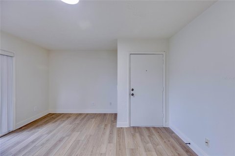 Condominio en venta en Tampa, Florida, 1 dormitorio, 83.52 m2 № 1829625 - foto 3