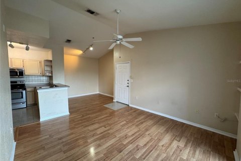 Copropriété à louer à Riverview, Floride: 2 chambres, 86.12 m2 № 2398813 - photo 4
