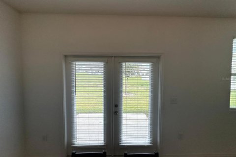 Townhouse in Davenport, Florida 3 bedrooms, 137.5 sq.m. № 1912009 - photo 10