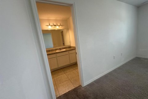 Townhouse in Davenport, Florida 3 bedrooms, 137.5 sq.m. № 1912009 - photo 23