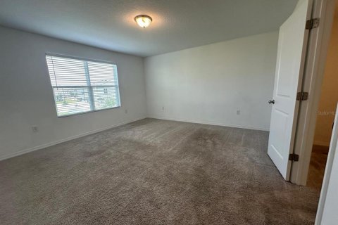 Townhouse in Davenport, Florida 3 bedrooms, 137.5 sq.m. № 1912009 - photo 19