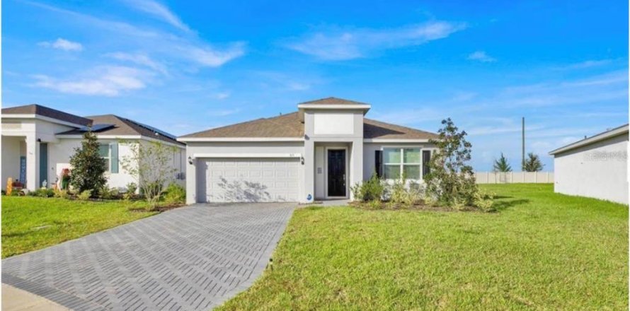 Casa en Haines City, Florida 3 dormitorios, 155.24 m2 № 2217677