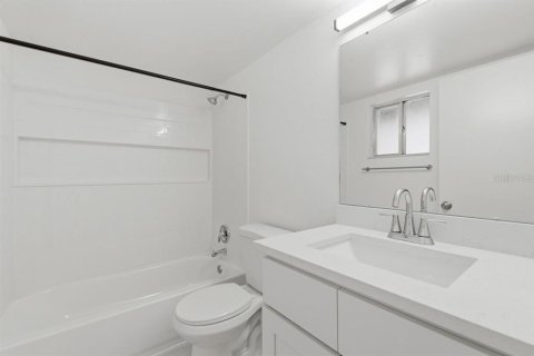 Купить коммерческую недвижимость в Клируотер, Флорида 1823.49м2, № 2204471 - фото 9
