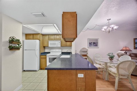 Condominio en venta en Punta Gorda, Florida, 2 dormitorios, 83.33 m2 № 1899642 - foto 5