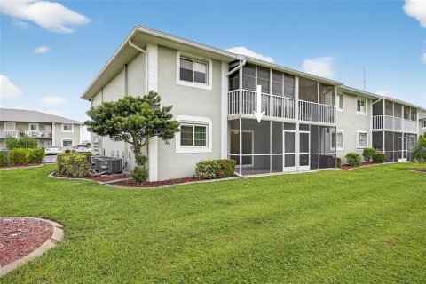 Condominio en venta en Punta Gorda, Florida, 2 dormitorios, 83.33 m2 № 1899642 - foto 23