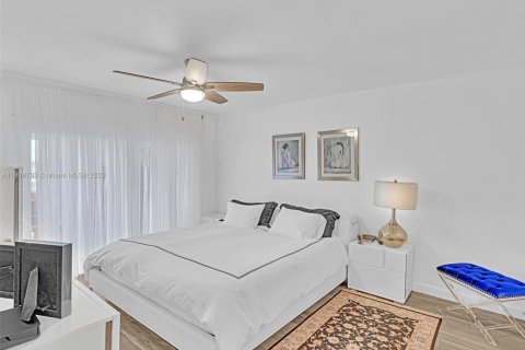 Copropriété à louer à Hallandale Beach, Floride: 1 chambre, 71.53 m2 № 1965883 - photo 16