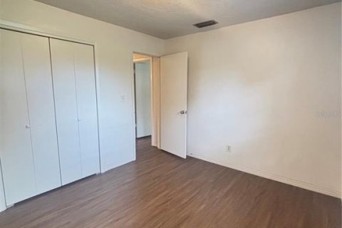 Casa en alquiler en Belleair Bluffs, Florida, 2 dormitorios, 83.61 m2 № 1802875 - foto 13