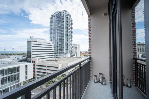 Condominio en venta en Saint Petersburg, Florida, 2 dormitorios, 141.03 m2 № 2149215 - foto 13