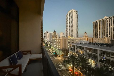 Condominio en venta en Saint Petersburg, Florida, 2 dormitorios, 141.03 m2 № 2149215 - foto 14