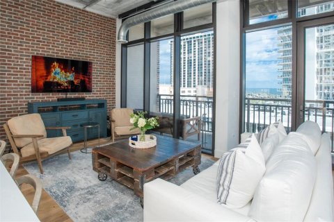 Condominio en venta en Saint Petersburg, Florida, 2 dormitorios, 141.03 m2 № 2149215 - foto 3