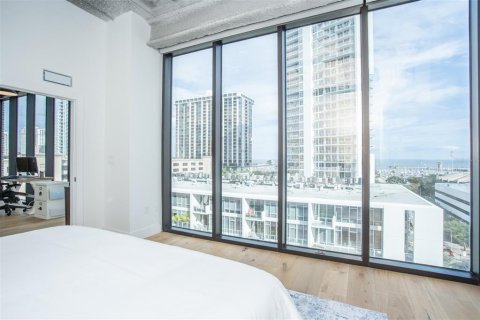 Condominio en venta en Saint Petersburg, Florida, 2 dormitorios, 141.03 m2 № 2149215 - foto 16