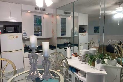 Condominio en venta en Clearwater, Florida, 1 dormitorio, 37.63 m2 № 2135575 - foto 8