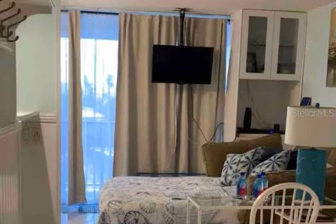 Condominio en venta en Clearwater, Florida, 1 dormitorio, 37.63 m2 № 2135575 - foto 4
