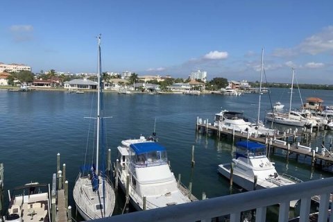 Condominio en venta en Clearwater, Florida, 1 dormitorio, 37.63 m2 № 2135575 - foto 28