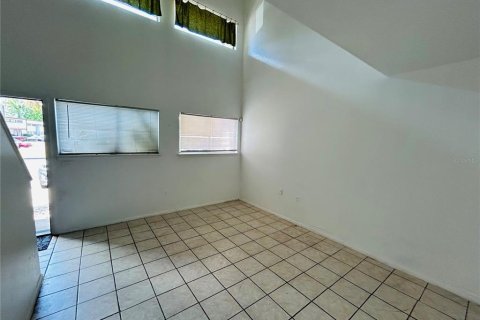 Condo in Orlando, Florida, 1 bedroom  № 1870511 - photo 3