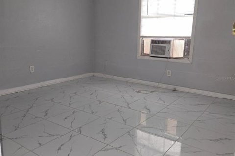 Copropriété à louer à Orlando, Floride: 2 chambres, 76.92 m2 № 2416942 - photo 13