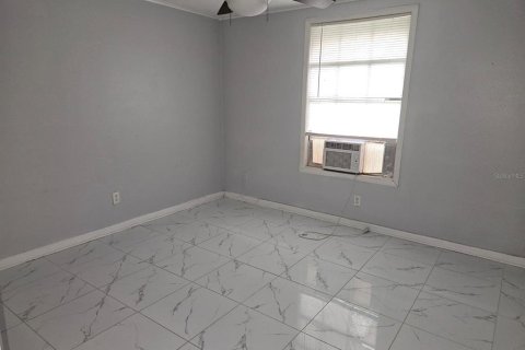 Copropriété à louer à Orlando, Floride: 2 chambres, 76.92 m2 № 2416942 - photo 10