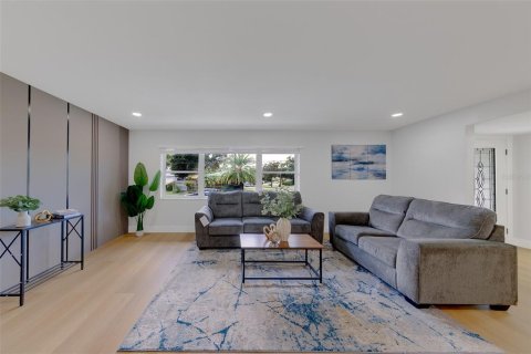 Villa ou maison à vendre à Largo, Floride: 3 chambres, 150.13 m2 № 2349679 - photo 6
