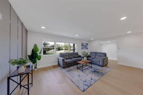 Villa ou maison à vendre à Largo, Floride: 3 chambres, 150.13 m2 № 2349679 - photo 5