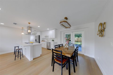 Villa ou maison à vendre à Largo, Floride: 3 chambres, 150.13 m2 № 2349679 - photo 11