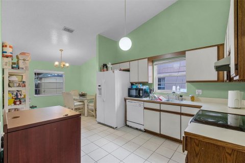 Casa en venta en Orlando, Florida, 3 dormitorios, 125.98 m2 № 1901868 - foto 9