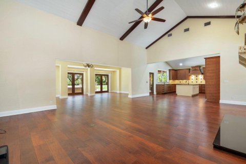 House in Palm Beach Gardens, Florida 4 bedrooms, 369.38 sq.m. № 2261708 - photo 5