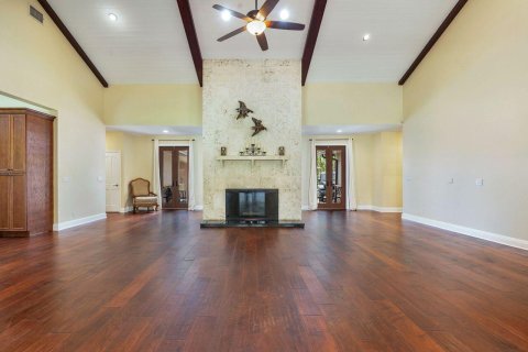 House in Palm Beach Gardens, Florida 4 bedrooms, 369.38 sq.m. № 2261708 - photo 8