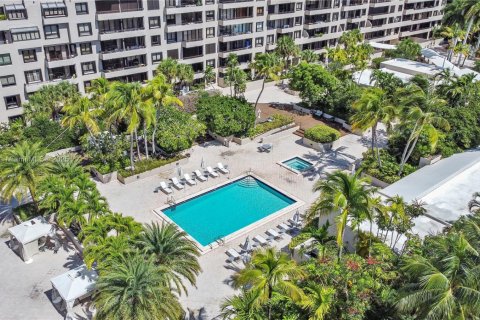 Condominio en venta en Key Biscayne, Florida, 3 dormitorios, 216.28 m2 № 2013141 - foto 11