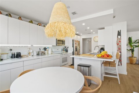 Condominio en venta en Key Biscayne, Florida, 3 dormitorios, 216.28 m2 № 2013141 - foto 29