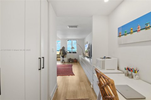 Condominio en venta en Key Biscayne, Florida, 3 dormitorios, 216.28 m2 № 2013141 - foto 14