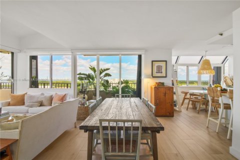 Condominio en venta en Key Biscayne, Florida, 3 dormitorios, 216.28 m2 № 2013141 - foto 23