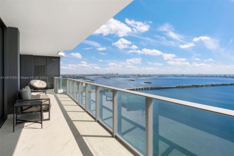 Copropriété à vendre à Miami, Floride: 5 chambres, 296.27 m2 № 2037566 - photo 12