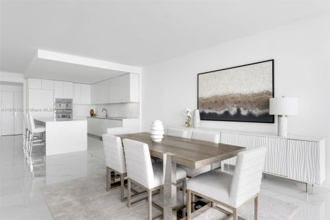 Copropriété à vendre à Miami, Floride: 5 chambres, 296.27 m2 № 2037566 - photo 14