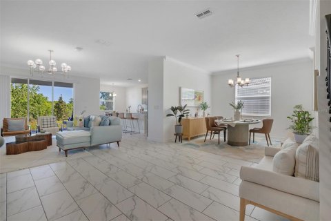House in Four Corners, Florida 6 bedrooms, 358.42 sq.m. № 2123438 - photo 21