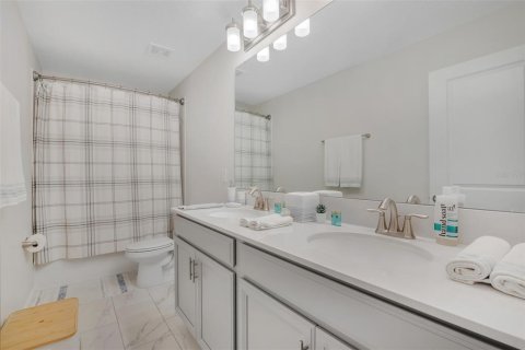 House in Four Corners, Florida 6 bedrooms, 358.42 sq.m. № 2123438 - photo 15