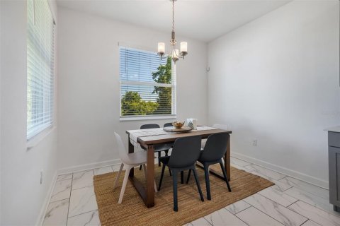 House in Four Corners, Florida 6 bedrooms, 358.42 sq.m. № 2123438 - photo 25