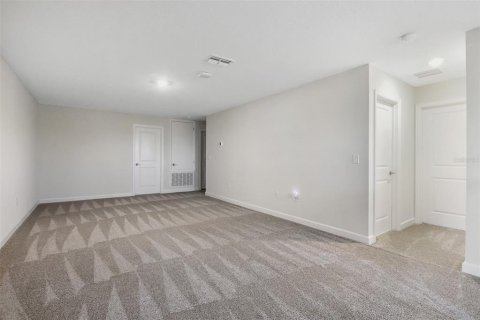 House in Four Corners, Florida 6 bedrooms, 358.42 sq.m. № 2123438 - photo 11