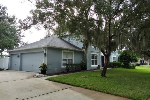 Villa ou maison à vendre à Chuluota, Floride: 4 chambres, 218.6 m2 № 2400485 - photo 4