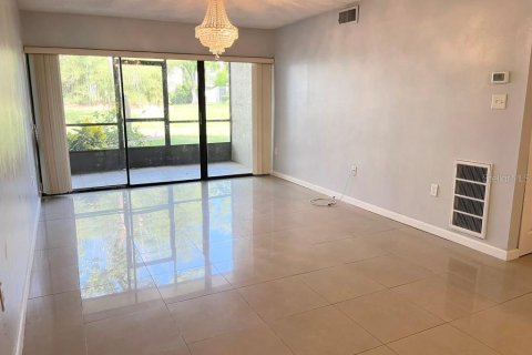 Condominio en alquiler en Orlando, Florida, 1 dormitorio, 60.85 m2 № 1799978 - foto 4