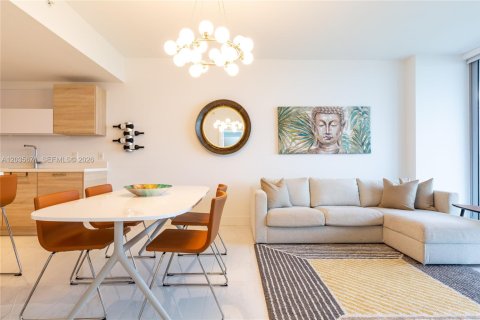 Copropriété à vendre à North Miami Beach, Floride: 2 chambres, 103.59 m2 № 2155014 - photo 13